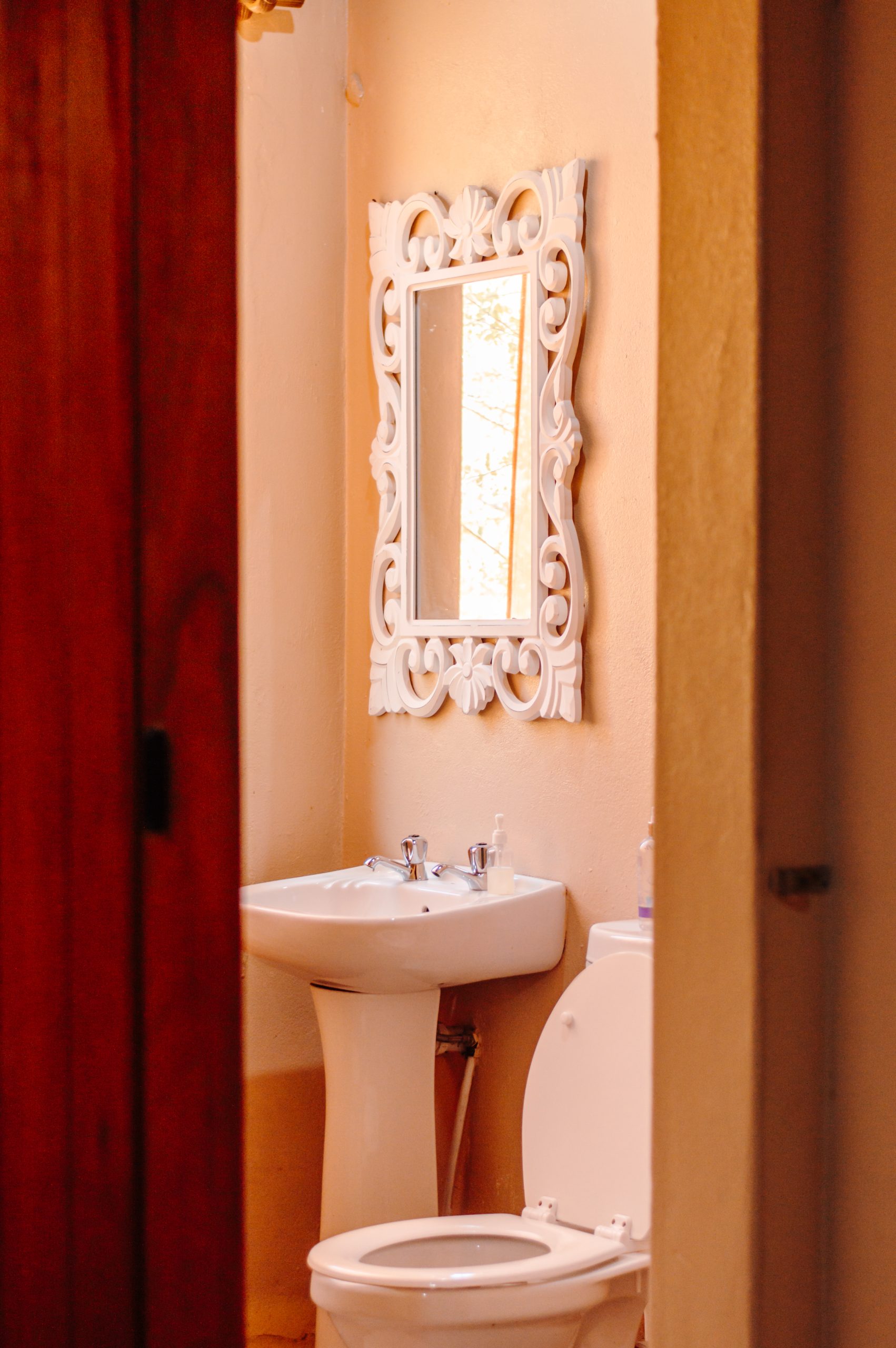 Bathroom at die Ouhuis Bathroom at die Ouhuis